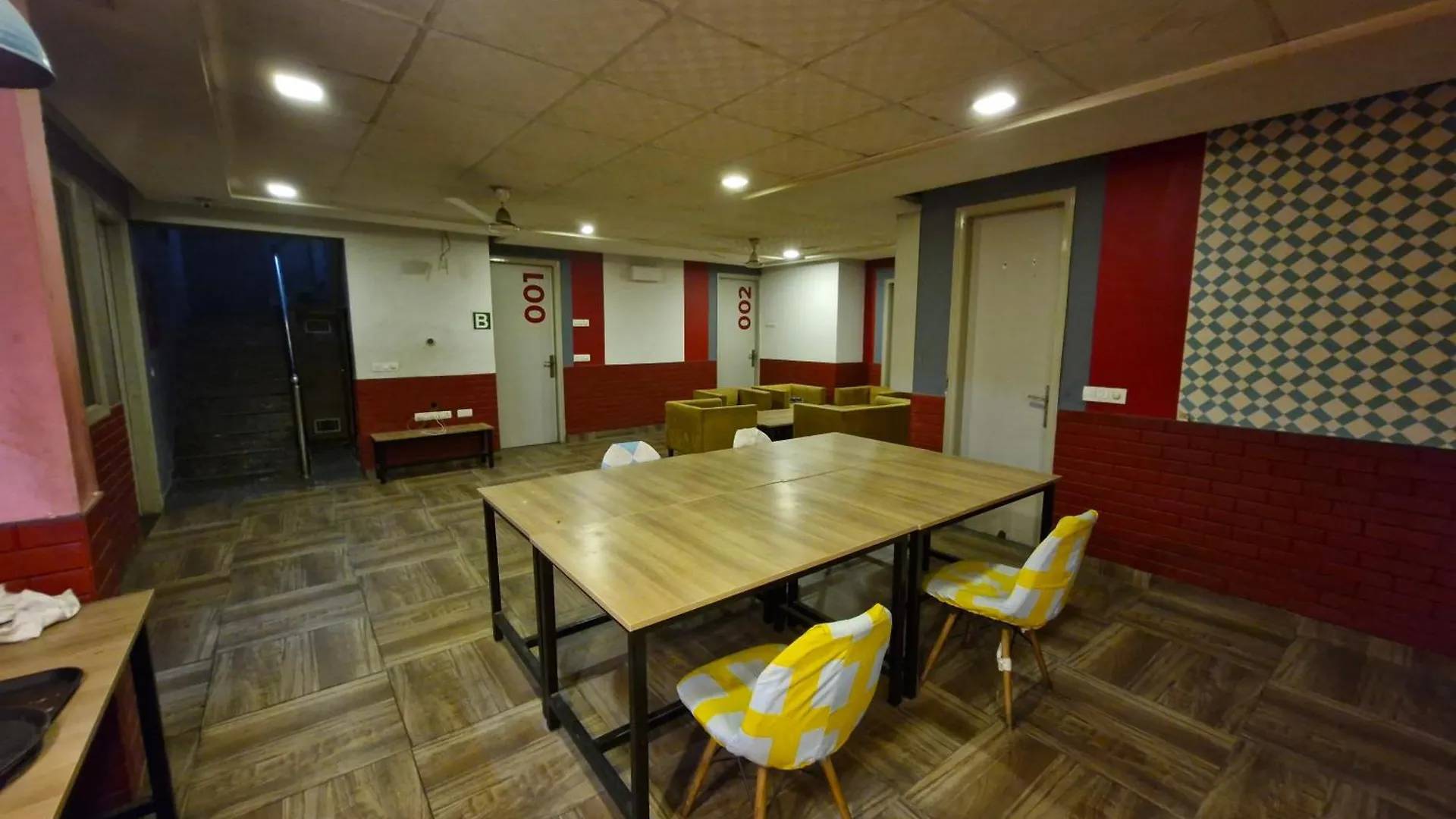 Hotel Wedlock Subhash Chowk Gurgaon