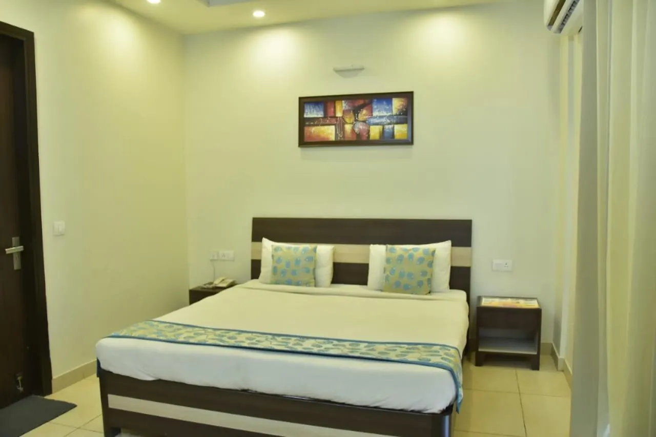 Hotel Wedlock Subhash Chowk Gurgaon