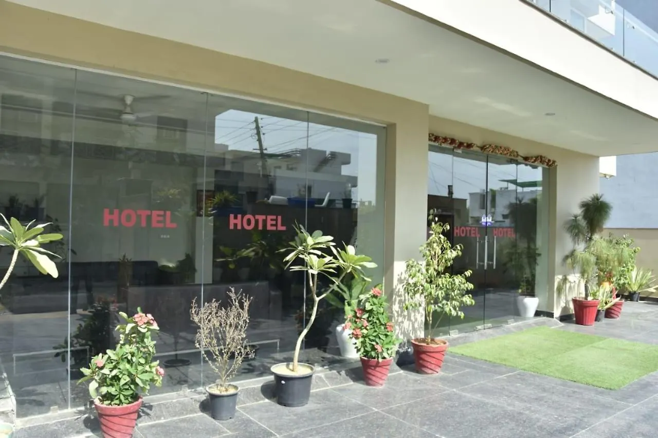 Hotel Wedlock Subhash Chowk غورغاون